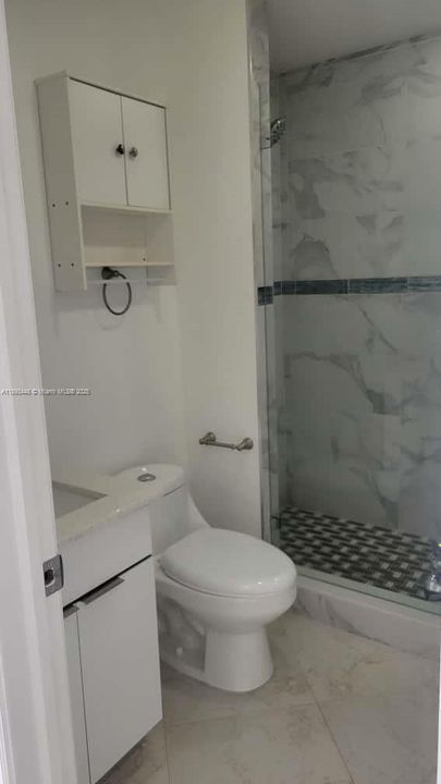 最近租的: $1,400 (1 贝兹, 1 浴室, 1909 平方英尺)