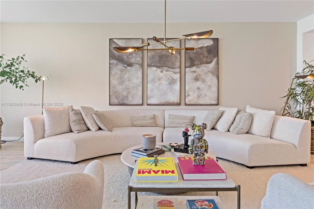 出租: $39,000 (3 贝兹, 4 浴室, 4004 平方英尺)