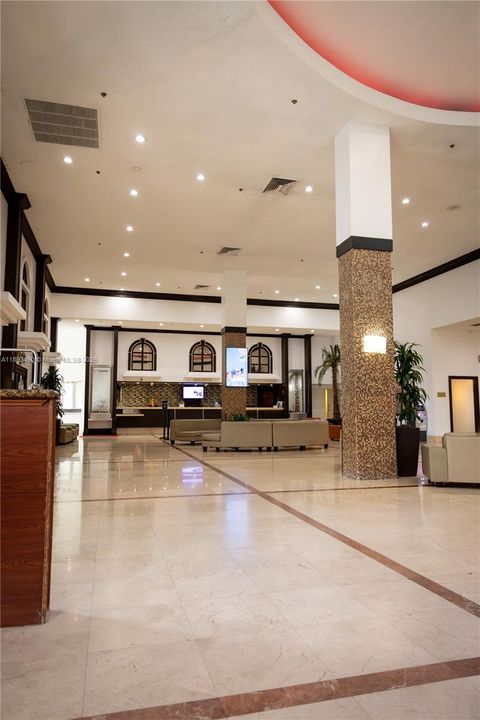 待售: $186,000 (0 贝兹, 1 浴室, 360 平方英尺)