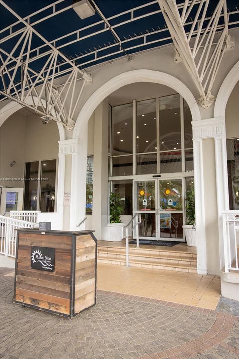 待售: $186,000 (0 贝兹, 1 浴室, 360 平方英尺)