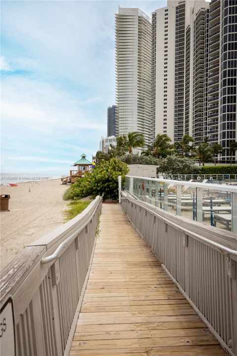 待售: $186,000 (0 贝兹, 1 浴室, 360 平方英尺)