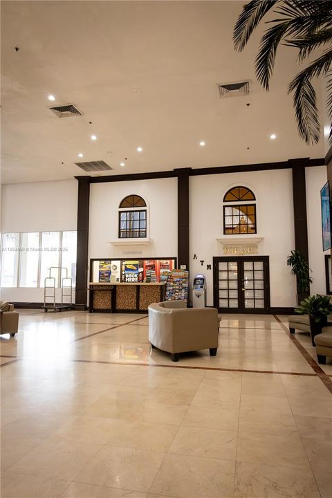 待售: $186,000 (0 贝兹, 1 浴室, 360 平方英尺)