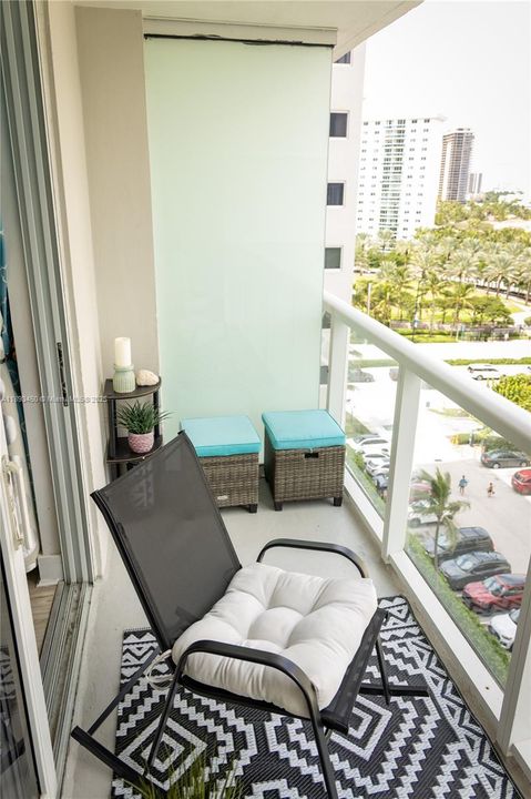 待售: $186,000 (0 贝兹, 1 浴室, 360 平方英尺)