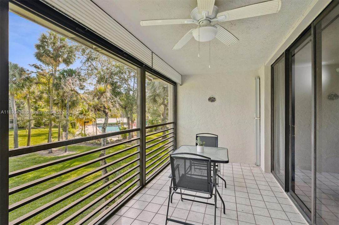 Active With Contract: $194,000 (2 beds, 2 baths, 1215 Square Feet)