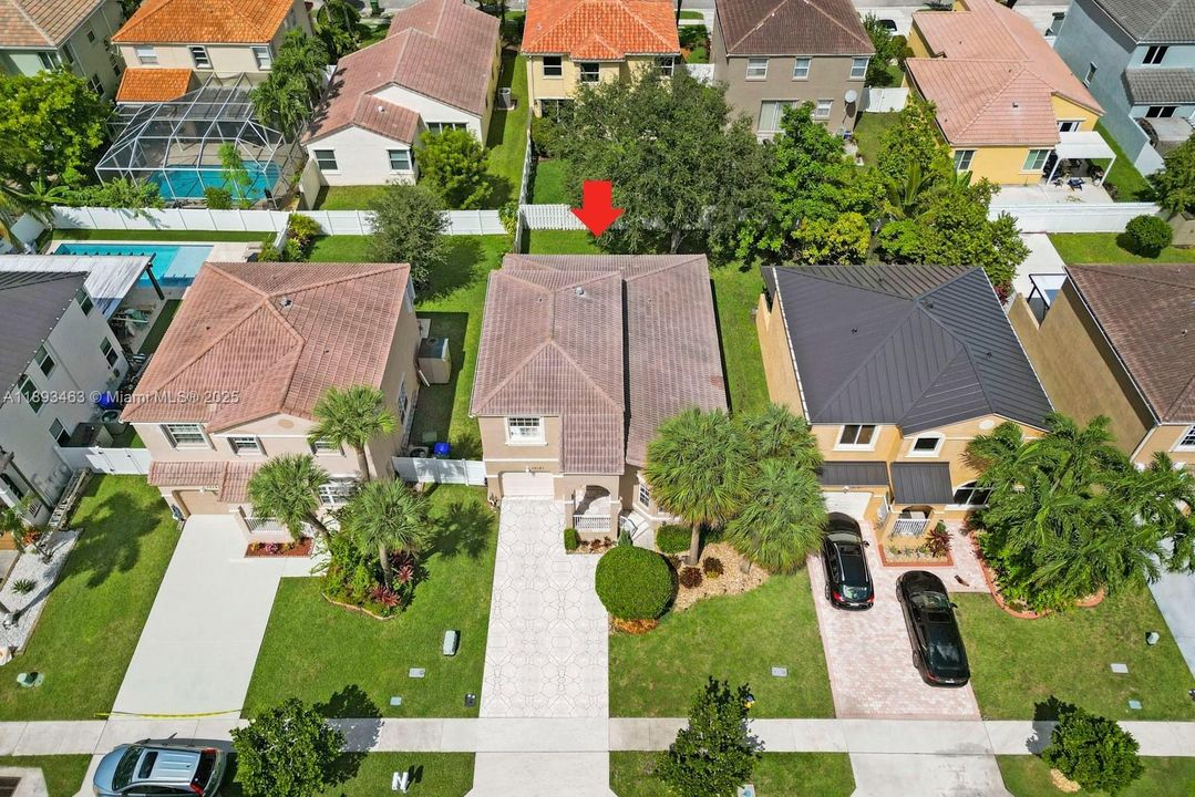 合同活跃: $545,000 (3 贝兹, 2 浴室, 1778 平方英尺)