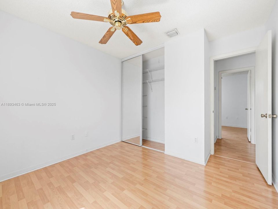 合同活跃: $545,000 (3 贝兹, 2 浴室, 1778 平方英尺)