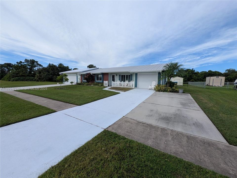 待售: $537,500 (4 贝兹, 4 浴室, 2800 平方英尺)