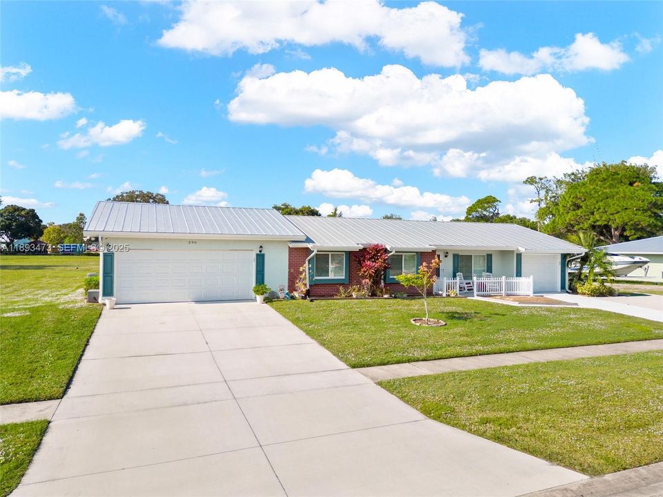 待售: $537,500 (4 贝兹, 4 浴室, 2800 平方英尺)