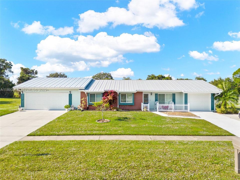 待售: $537,500 (4 贝兹, 4 浴室, 2800 平方英尺)