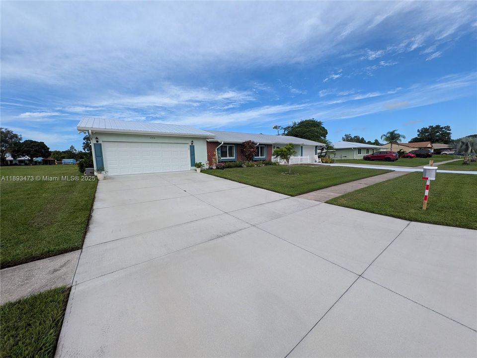 待售: $537,500 (4 贝兹, 4 浴室, 2800 平方英尺)