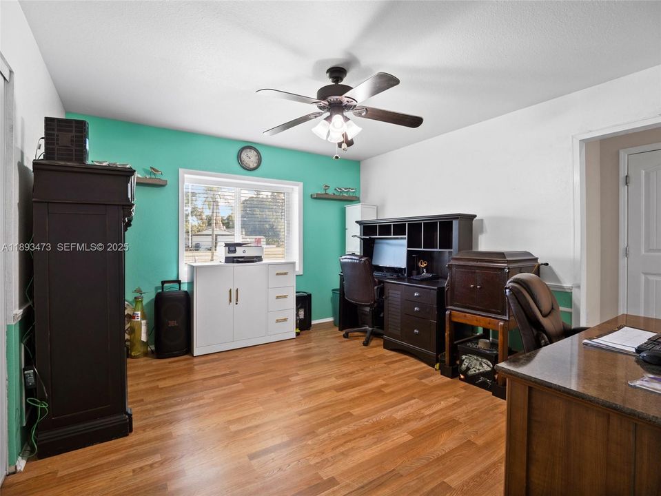 待售: $537,500 (4 贝兹, 4 浴室, 2800 平方英尺)