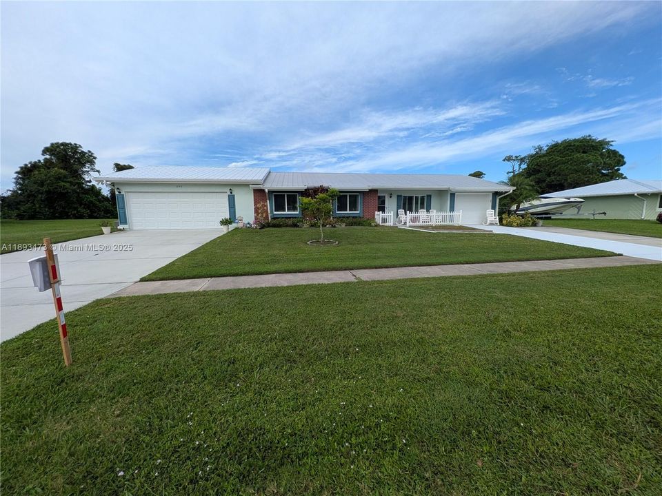 待售: $537,500 (4 贝兹, 4 浴室, 2800 平方英尺)