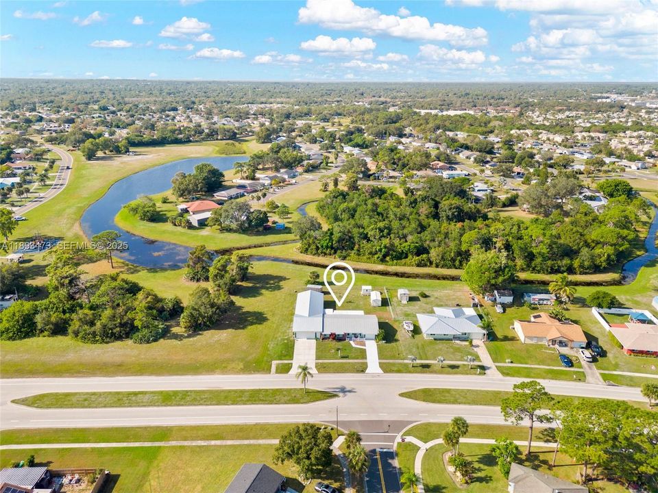 待售: $537,500 (4 贝兹, 4 浴室, 2800 平方英尺)