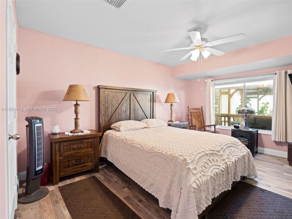 待售: $537,500 (4 贝兹, 4 浴室, 2800 平方英尺)