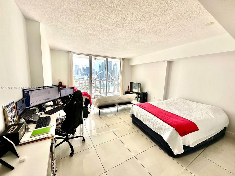 En Venta: $315,000 (0 camas, 1 baños, 503 Pies cuadrados)