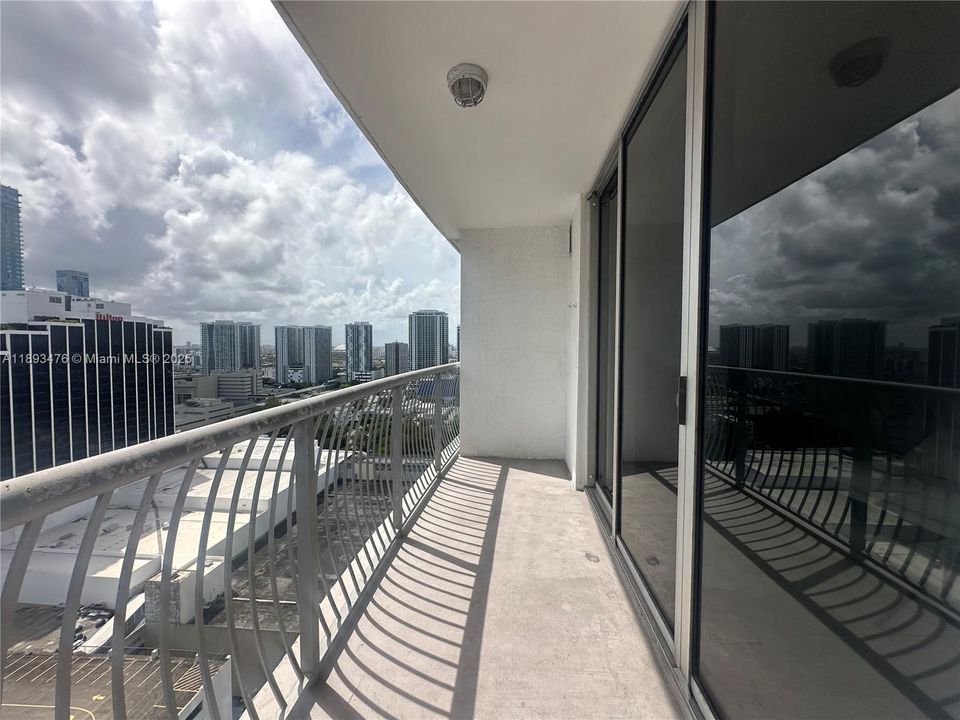 En Venta: $315,000 (0 camas, 1 baños, 503 Pies cuadrados)