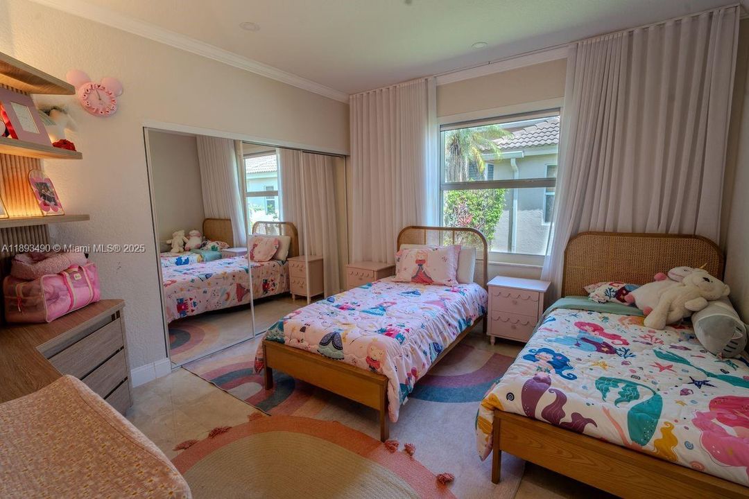 For Rent: $17,000 (4 beds, 4 baths, 4316 Square Feet)