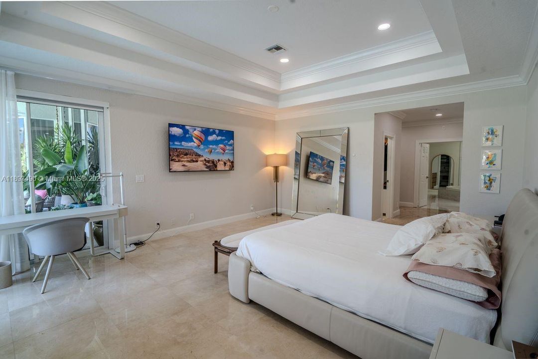 For Rent: $17,000 (4 beds, 4 baths, 4316 Square Feet)