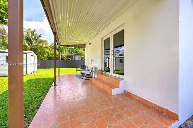 На продажу: $699,000 (3 спален, 2 ванн, 1565 Квадратных фут)