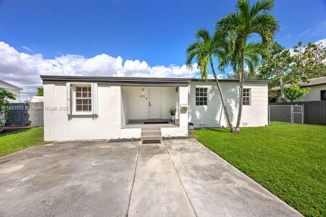 На продажу: $699,000 (3 спален, 2 ванн, 1565 Квадратных фут)