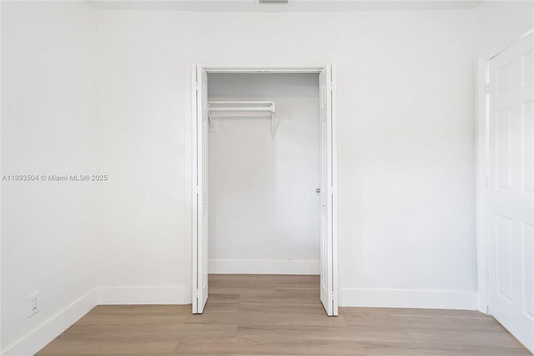 Active With Contract: $504,900 (3 beds, 2 baths, 1601 Square Feet)