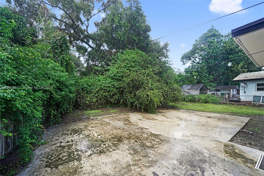 Active With Contract: $504,900 (3 beds, 2 baths, 1601 Square Feet)