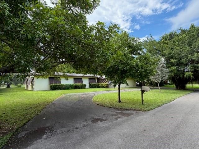 待售: $2,300,000 (3 贝兹, 2 浴室, 1522 平方英尺)