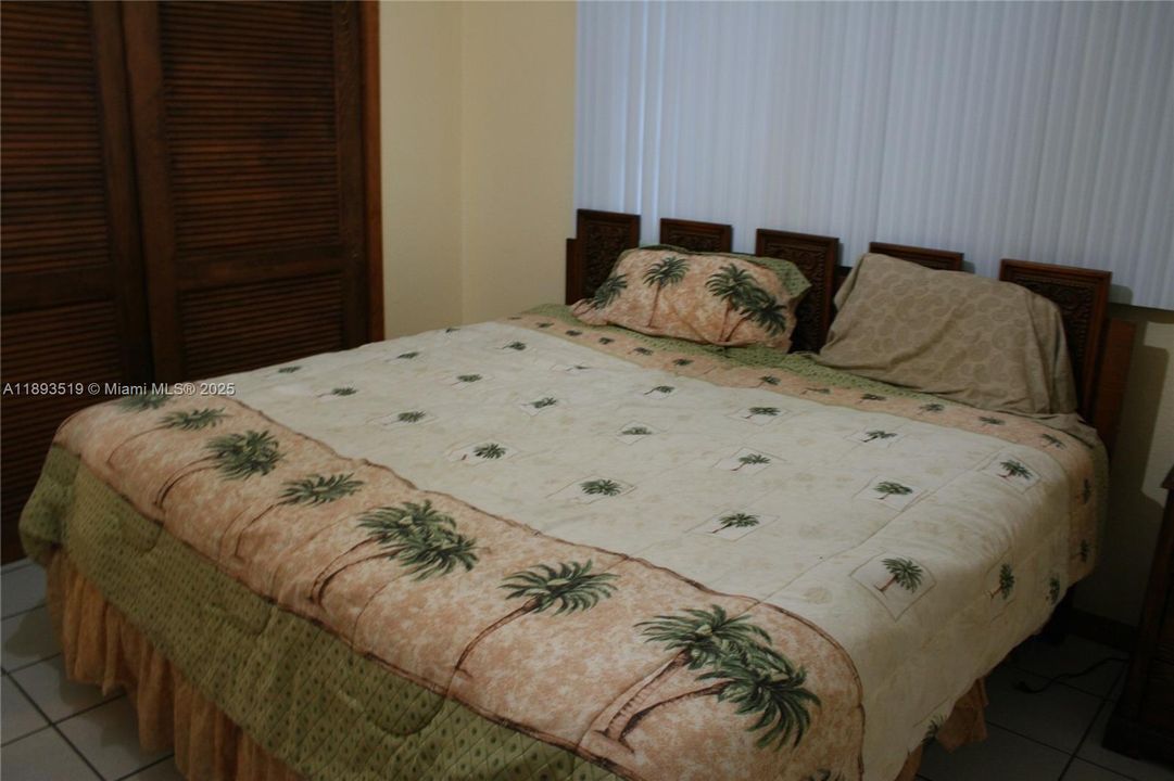 Recently Sold: $759,000 (3 beds, 2 baths, 1380 Square Feet)