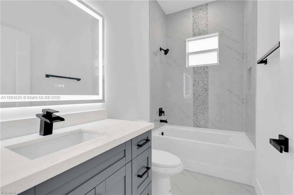 En Venta: $329,900 (3 camas, 2 baños, 0 Pies cuadrados)