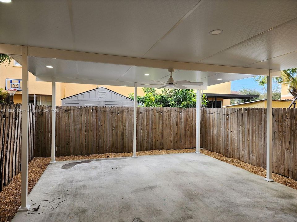 For Rent: $2,500 (3 beds, 2 baths, 1572 Square Feet)