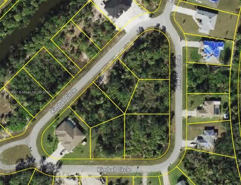 待售: $38,000 (0.37 acres)