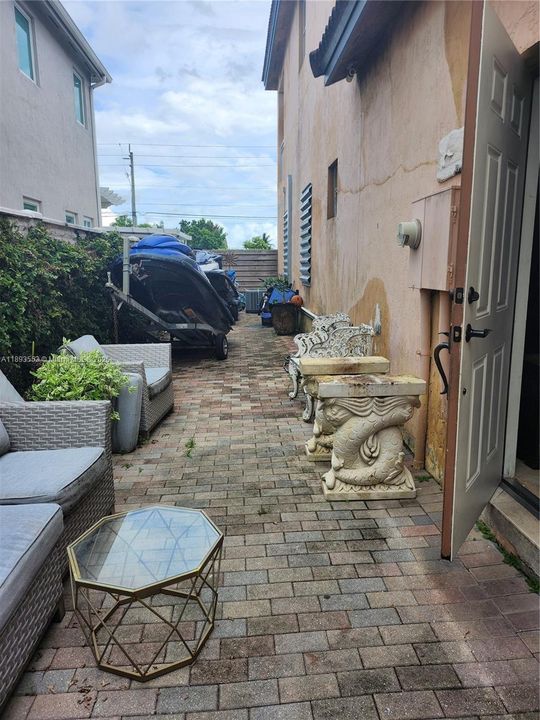 En Venta: $1,100,000 (5 camas, 5 baños, 3408 Pies cuadrados)