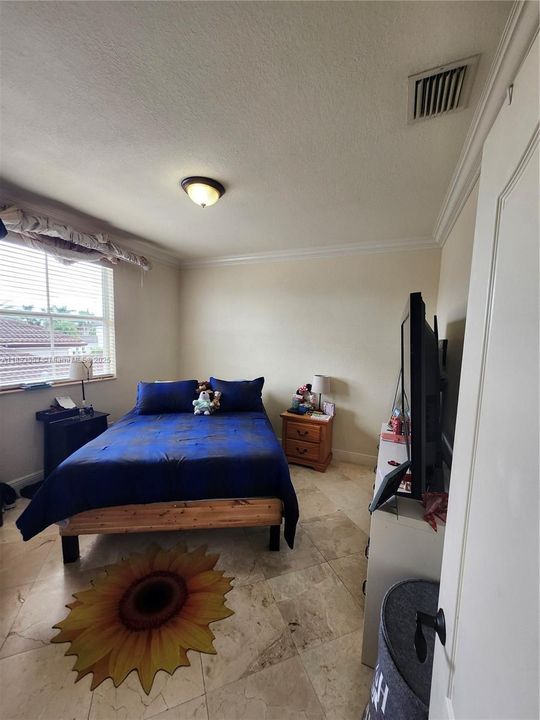 En Venta: $1,100,000 (5 camas, 5 baños, 3408 Pies cuadrados)