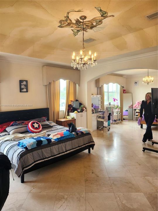 En Venta: $1,100,000 (5 camas, 5 baños, 3408 Pies cuadrados)