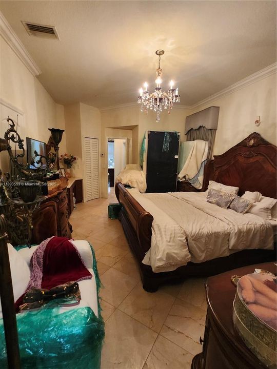 En Venta: $1,100,000 (5 camas, 5 baños, 3408 Pies cuadrados)