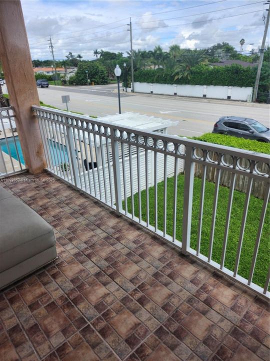 En Venta: $1,100,000 (5 camas, 5 baños, 3408 Pies cuadrados)