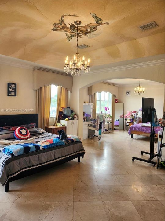 En Venta: $1,100,000 (5 camas, 5 baños, 3408 Pies cuadrados)