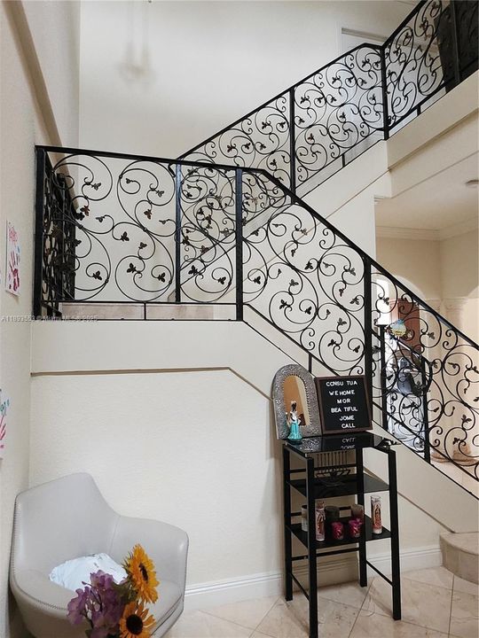 En Venta: $1,100,000 (5 camas, 5 baños, 3408 Pies cuadrados)