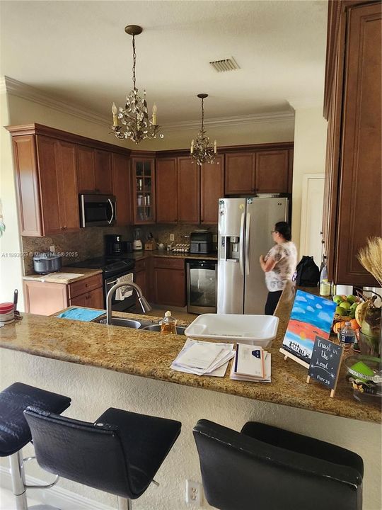 En Venta: $1,100,000 (5 camas, 5 baños, 3408 Pies cuadrados)