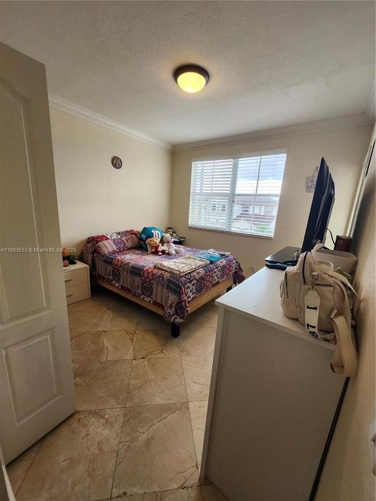 En Venta: $1,100,000 (5 camas, 5 baños, 3408 Pies cuadrados)