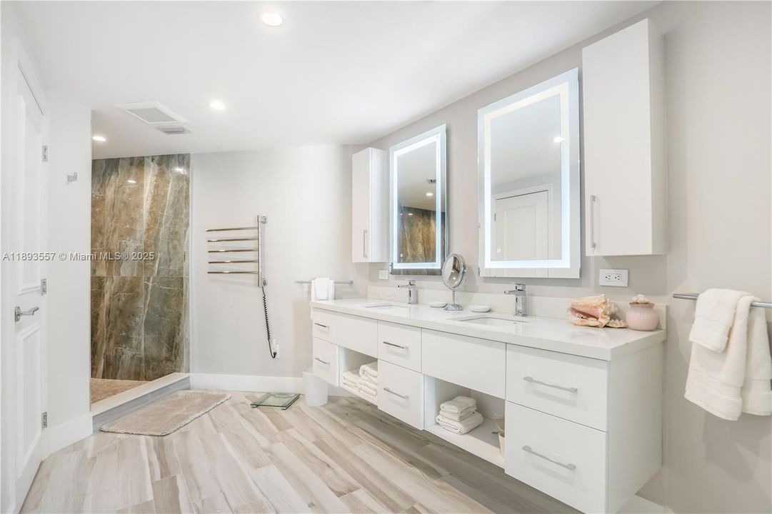 For Sale: $2,250,000 (2 beds, 2 baths, 2304 Square Feet)