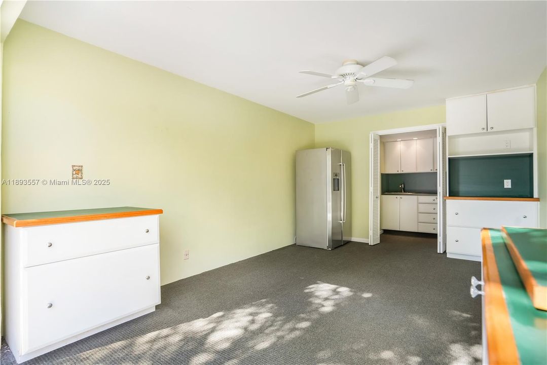 For Sale: $2,250,000 (2 beds, 2 baths, 2304 Square Feet)