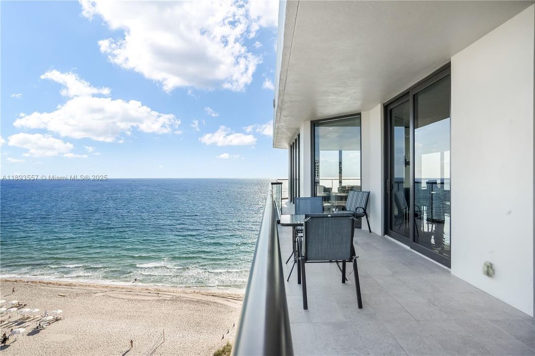 For Sale: $2,250,000 (2 beds, 2 baths, 2304 Square Feet)