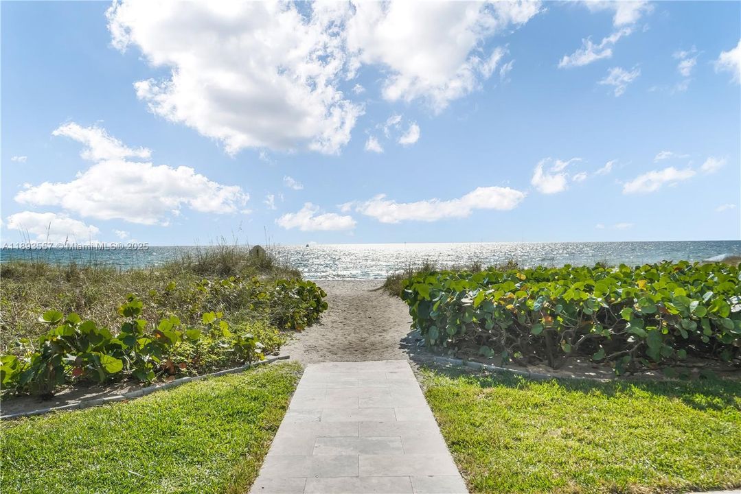 For Sale: $2,250,000 (2 beds, 2 baths, 2304 Square Feet)