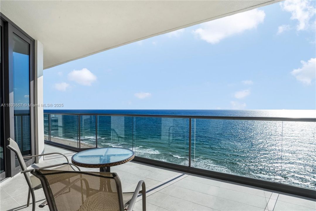 For Sale: $2,250,000 (2 beds, 2 baths, 2304 Square Feet)