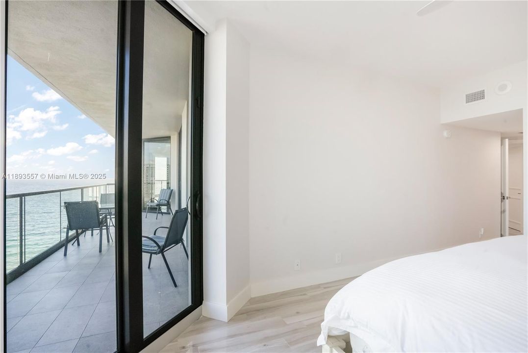 For Sale: $2,250,000 (2 beds, 2 baths, 2304 Square Feet)