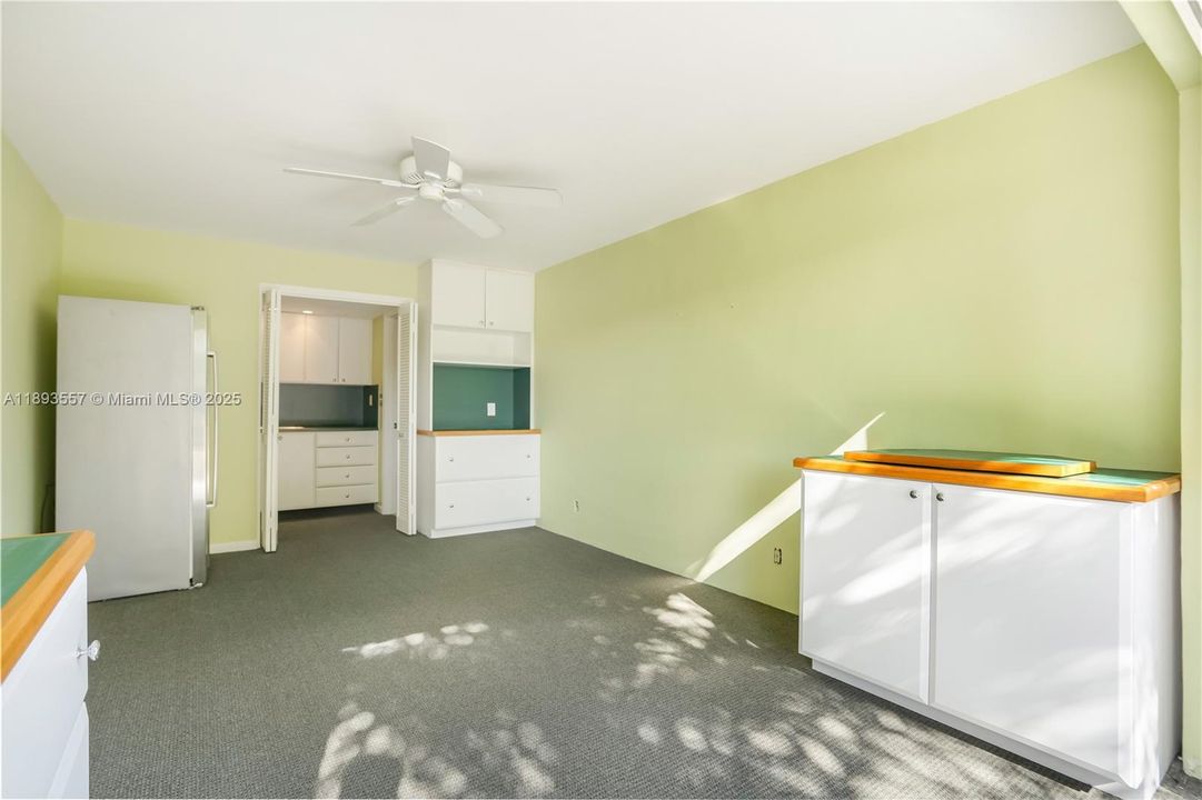 For Sale: $2,250,000 (2 beds, 2 baths, 2304 Square Feet)