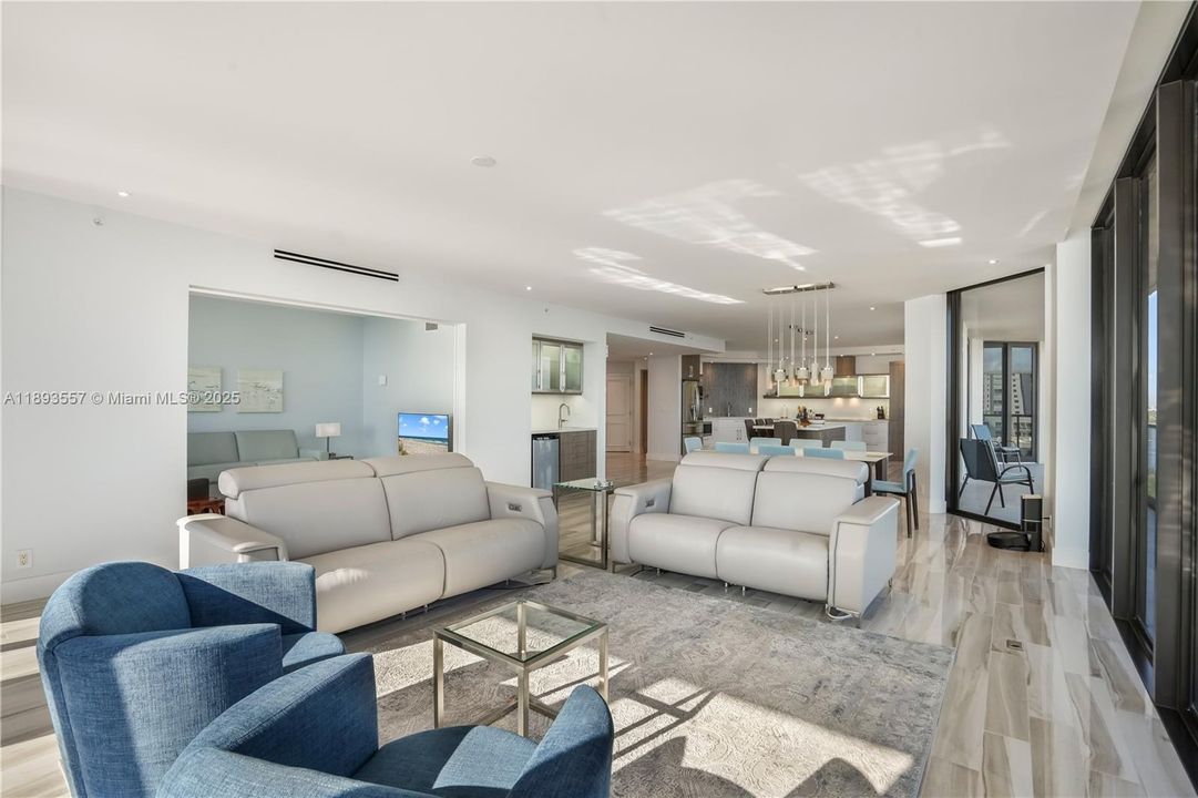 For Sale: $2,250,000 (2 beds, 2 baths, 2304 Square Feet)