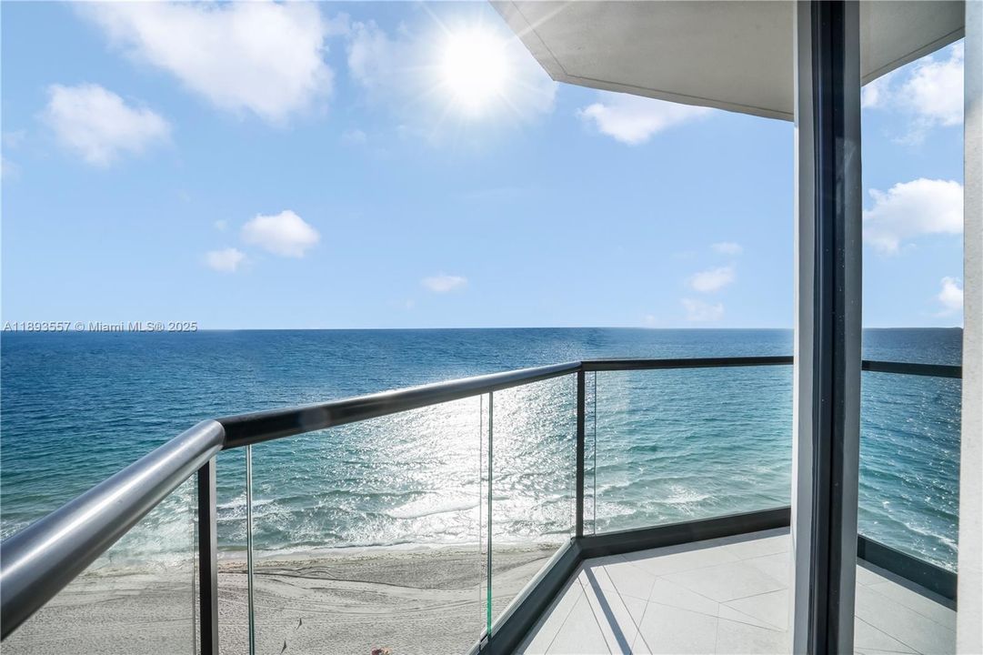 For Sale: $2,250,000 (2 beds, 2 baths, 2304 Square Feet)