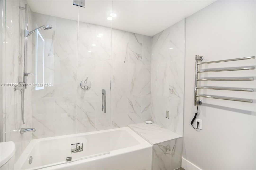 For Sale: $2,250,000 (2 beds, 2 baths, 2304 Square Feet)